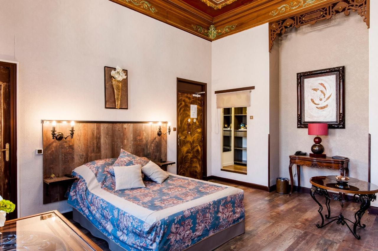 Hotel De Charme Le Provence Salon-de-Provence Ngoại thất bức ảnh
