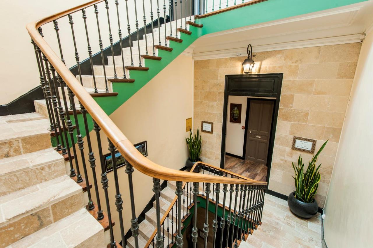 Hotel De Charme Le Provence Salon-de-Provence Ngoại thất bức ảnh